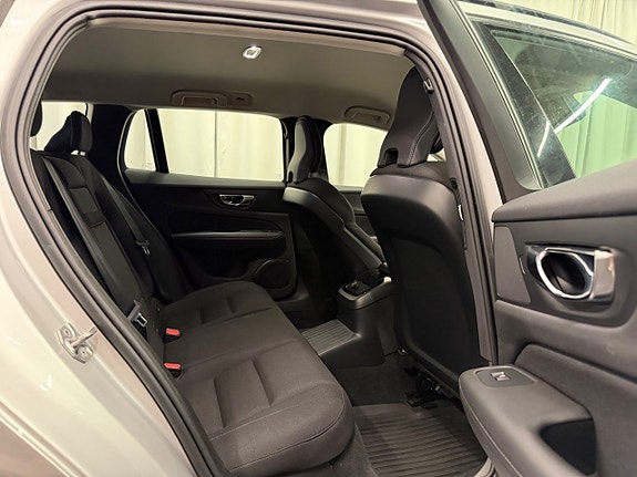 Volvo V60 23 of 29