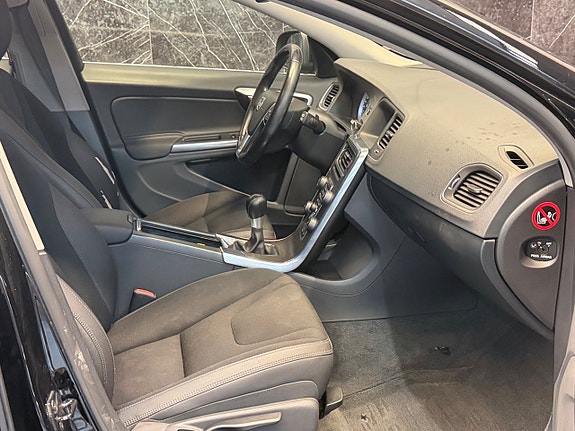 Volvo V60 15 of 20