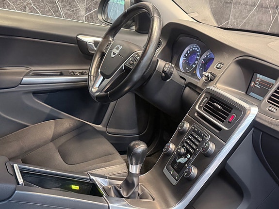 Volvo V60 17 of 20
