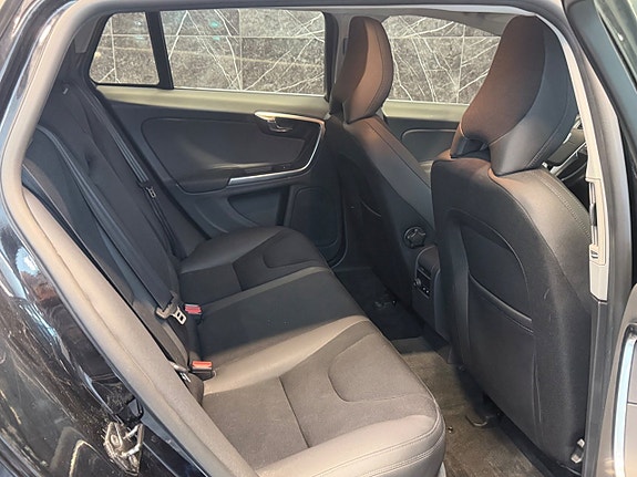 Volvo V60 16 of 20