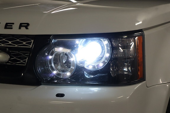 Land Rover Range Rover Sport 8 of 30