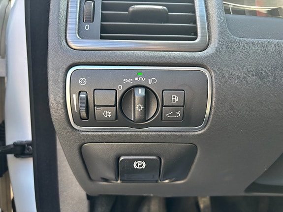 Volvo XC70 23 of 24