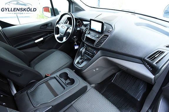 Ford Transit Connect 10 of 15