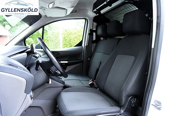 Ford Transit Connect 9 of 15