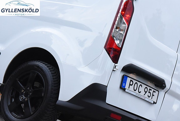 Ford Transit Connect 7 of 15