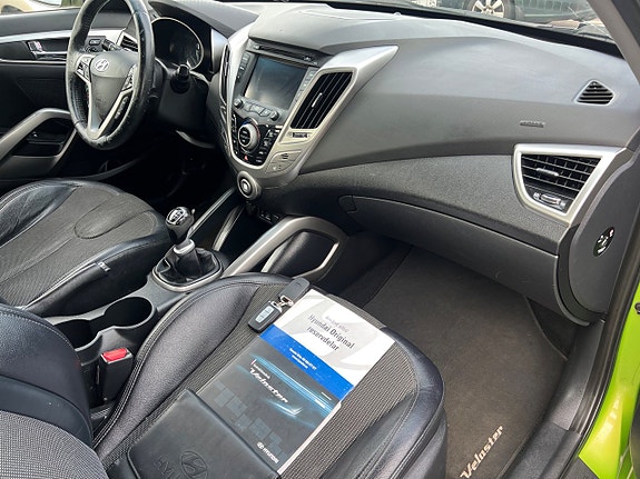 Hyundai Veloster 16 of 17