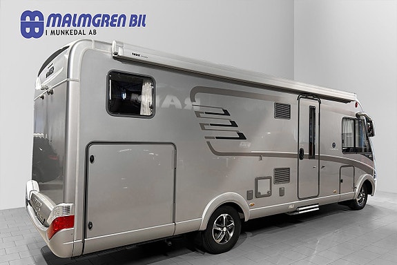 Hymer B 704 PREMIUMLINE -HYDRAULISKA STÖDBEN - 177hk - AUTOMAT - ALDE - SKINN - Cykelställ Garage - LÅNGBÄDDAR 3 of 30