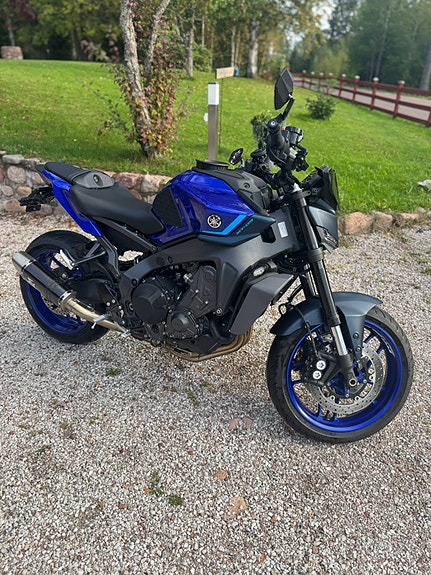 Yamaha MT-09 14 of 22