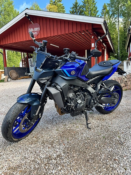 Yamaha MT-09 5 of 22