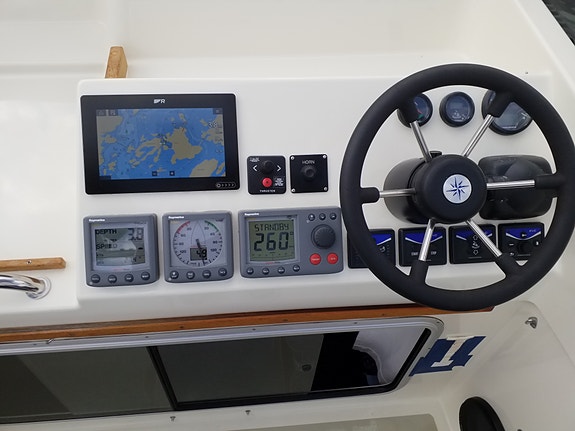 Targa 27.1 6 of 8