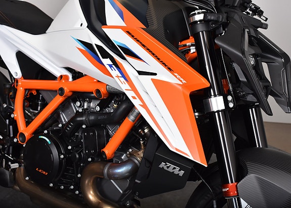 KTM 1390 SUPER DUKE RR 1/350 /RIZOMA /NYSERV 13 of 19