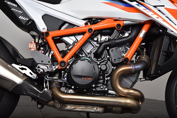 KTM 1390 SUPER DUKE RR 1/350 /RIZOMA /NYSERV 10 of 19