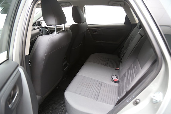 Toyota Auris 22 of 23