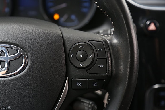 Toyota Auris 16 of 23
