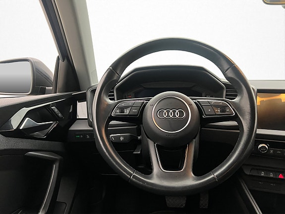 Audi A1 10 of 23
