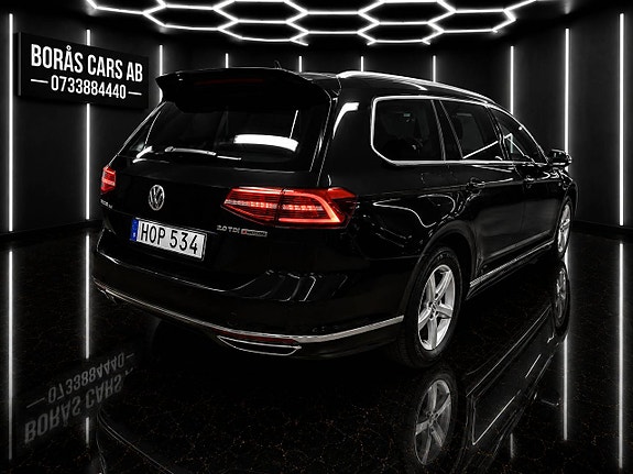 Volkswagen Passat 4 of 15