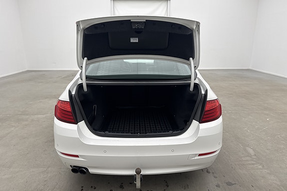 BMW 520d 8 of 16