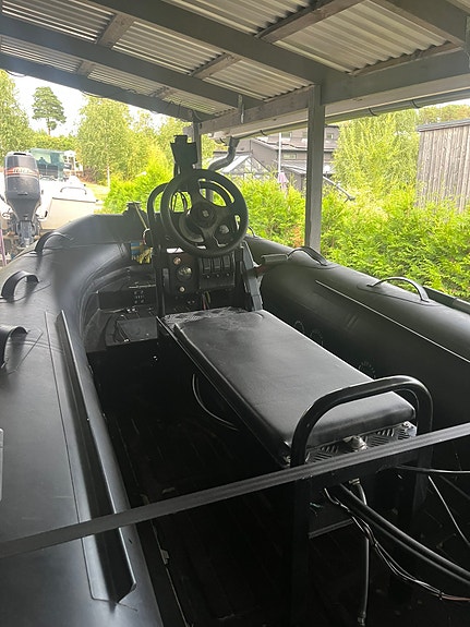 Great White alu rib 300 Yamaha 25hk 5 of 7