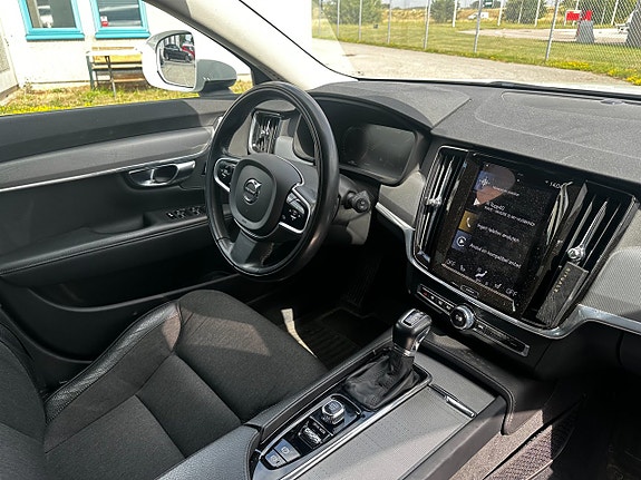 Volvo V90 Cross Country 15 of 20