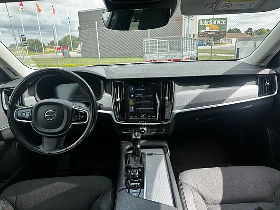 Volvo V90 Cross Country 14 of 20