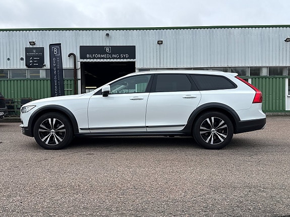 Volvo V90 Cross Country 3 of 20