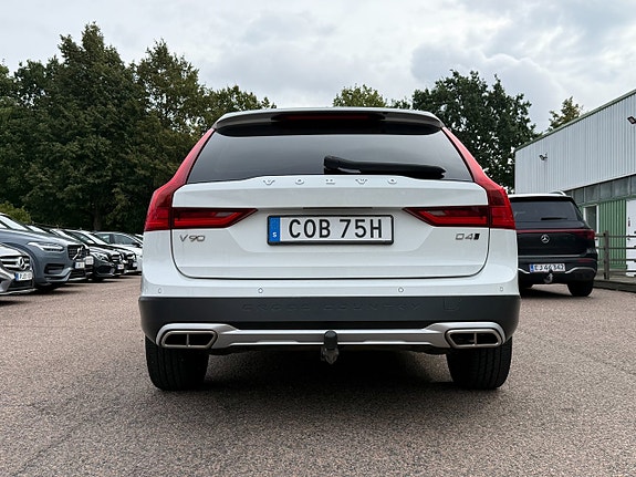Volvo V90 Cross Country 5 of 20