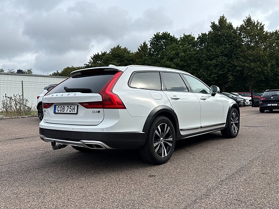 Volvo V90 Cross Country 6 of 20