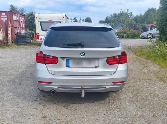 BMW 318d 8 of 10