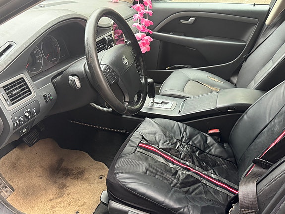 Volvo V70 5 of 10