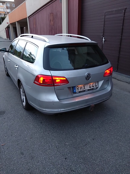 Volkswagen Passat 3 of 10