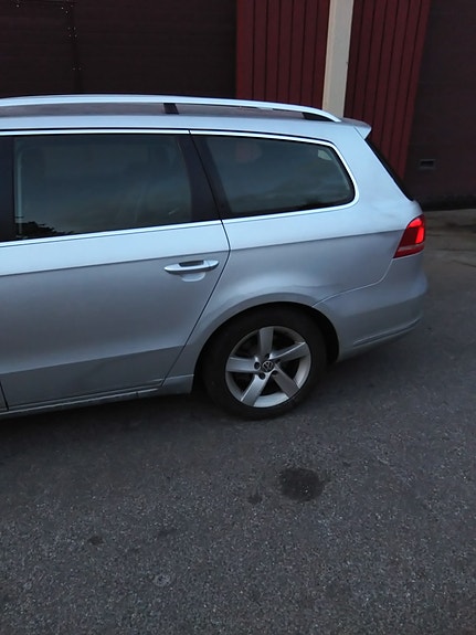 Volkswagen Passat 5 of 10