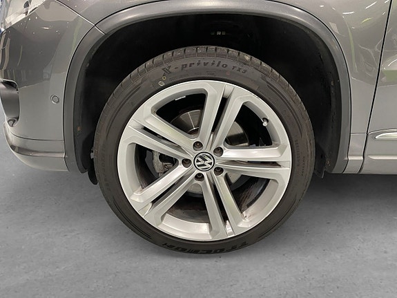 Volkswagen Tiguan 8 of 22