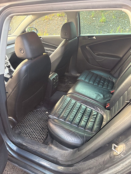 Volkswagen Passat 3 of 5