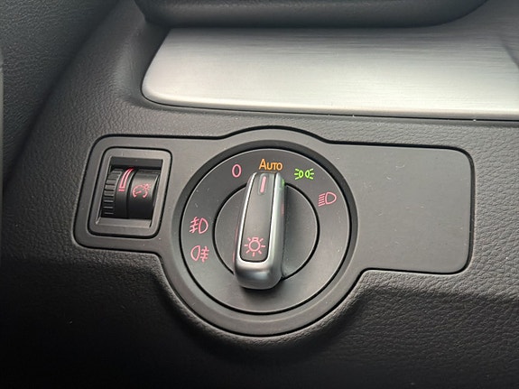 Volkswagen Passat Alltrack 26 of 30
