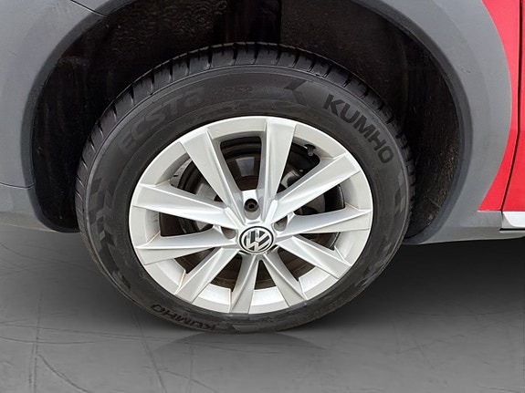 Volkswagen Passat Alltrack 29 of 30