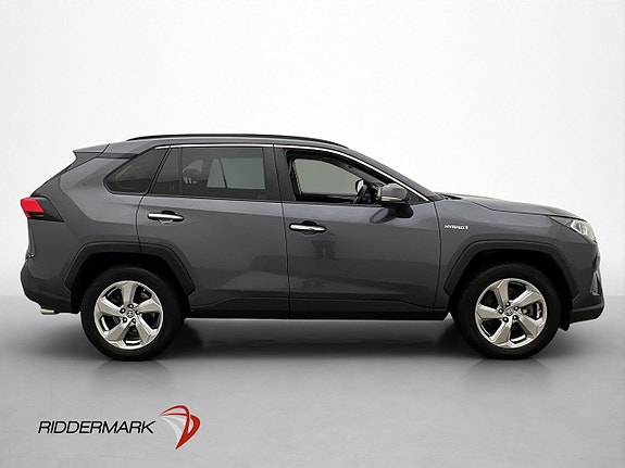 Toyota RAV4 9 of 30