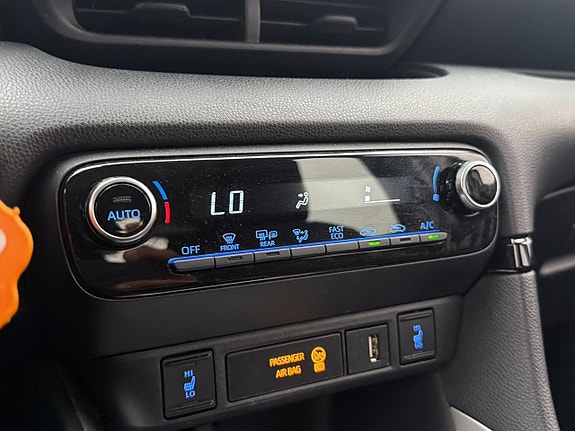 Toyota Yaris 21 of 28