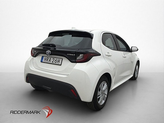 Toyota Yaris 8 of 28