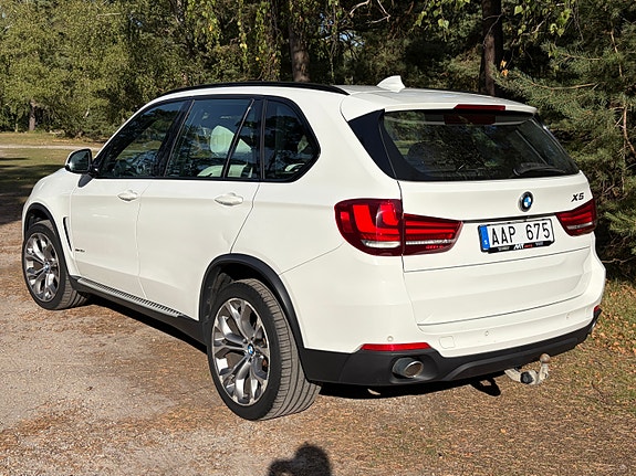 BMW X5 2 of 12