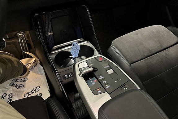 BMW 225e 12 of 14