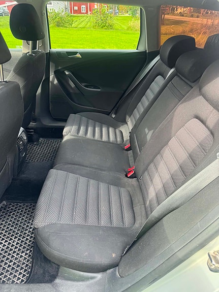 Volkswagen Passat 6 of 6
