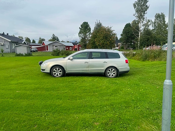 Volkswagen Passat 4 of 6