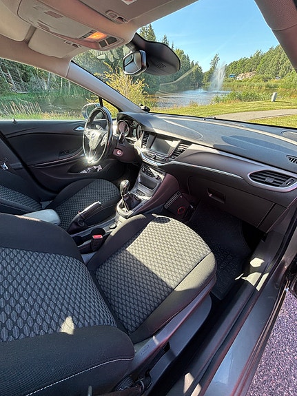Opel Astra 10 of 14