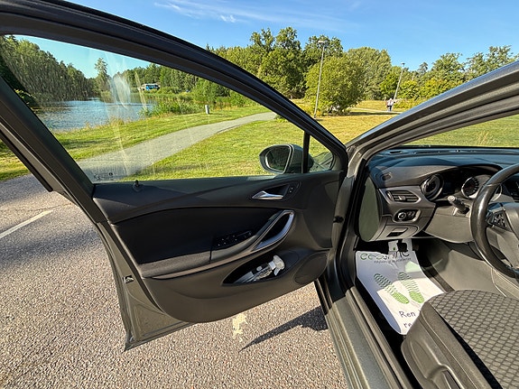 Opel Astra 13 of 14