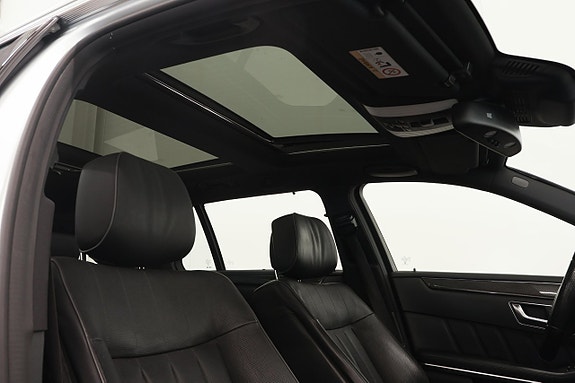 Mercedes-Benz E500 14 of 24