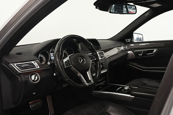Mercedes-Benz E500 19 of 24