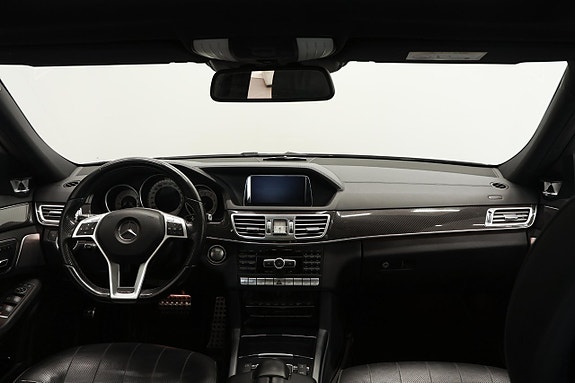Mercedes-Benz E500 24 of 24
