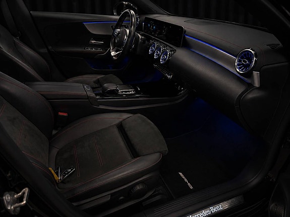 Mercedes-Benz CLA200 18 of 21