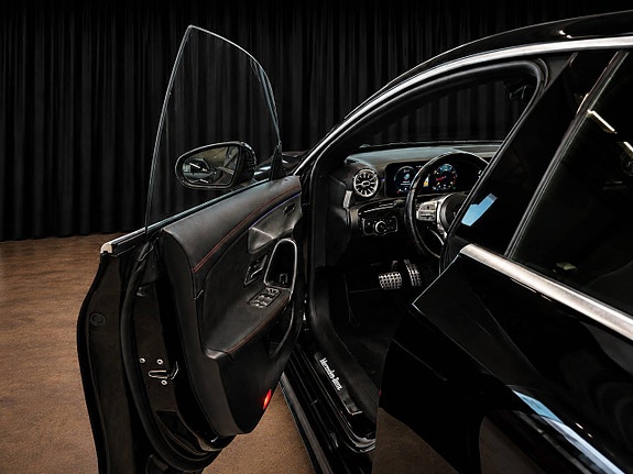 Mercedes-Benz CLA200 6 of 21