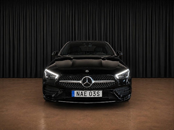 Mercedes-Benz CLA200 2 of 21